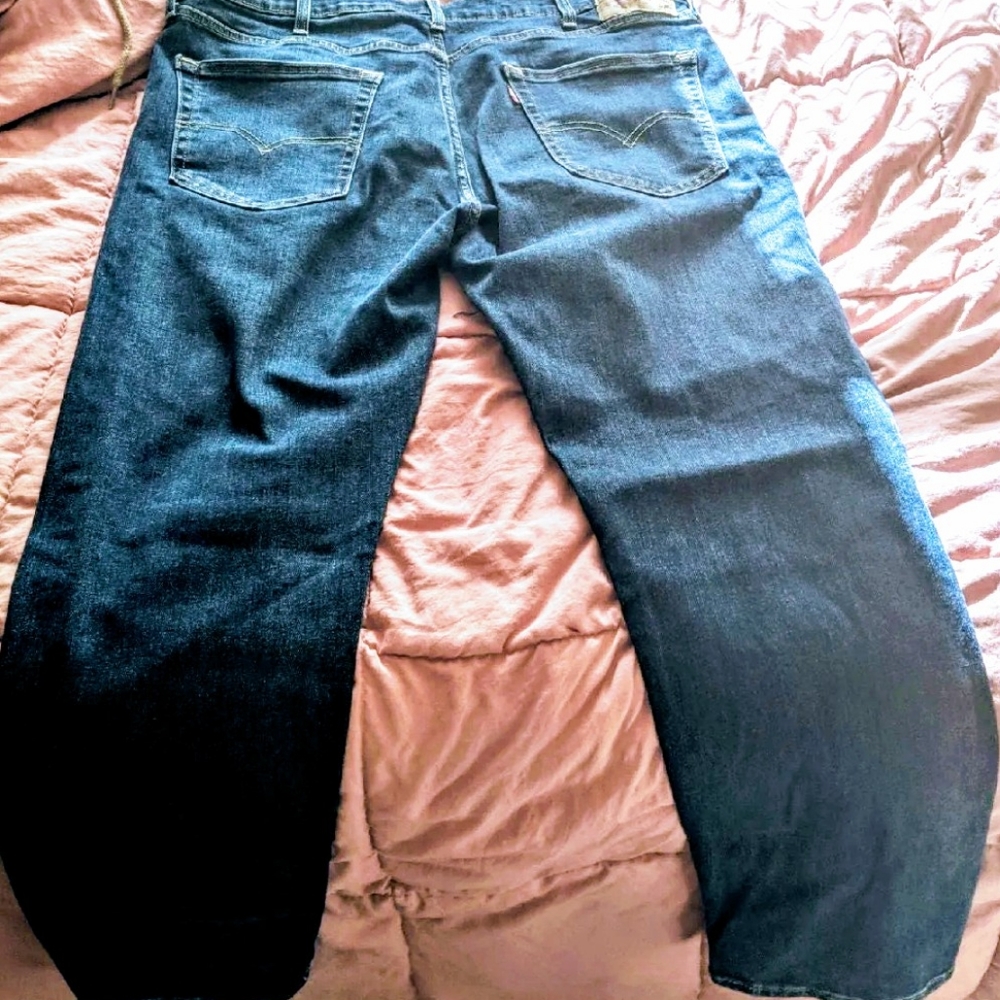 Jeans - Picture 3 of 3